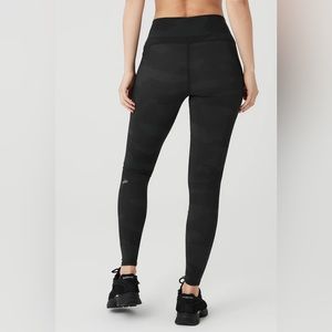 Alo High Waist Camo Vapor Leggings